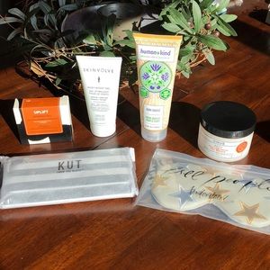 Brand New FabFitFun Gift Set